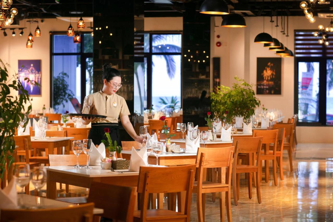 Nesta Hotel Da Nang Exterior photo