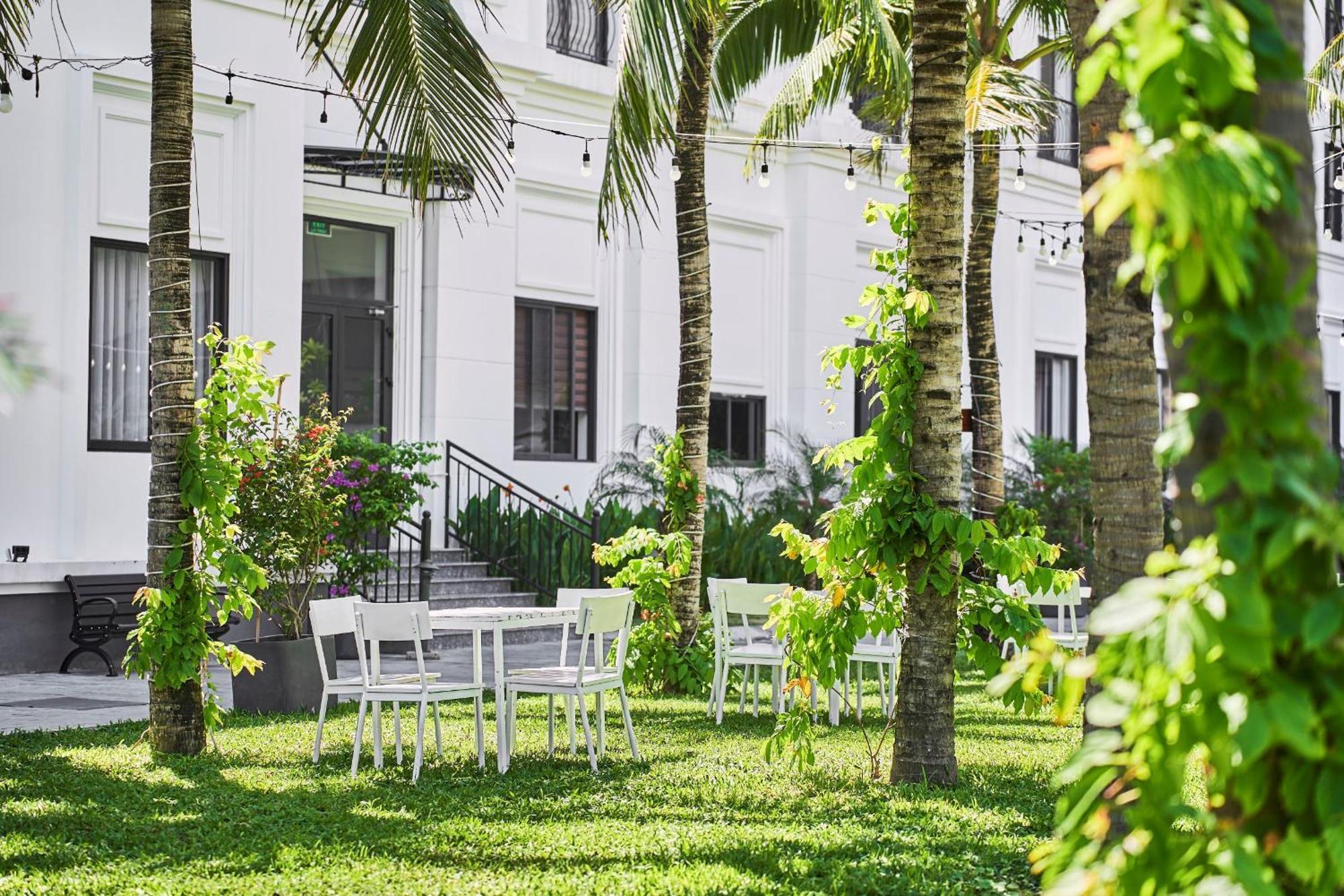 Nesta Hotel Da Nang Exterior photo