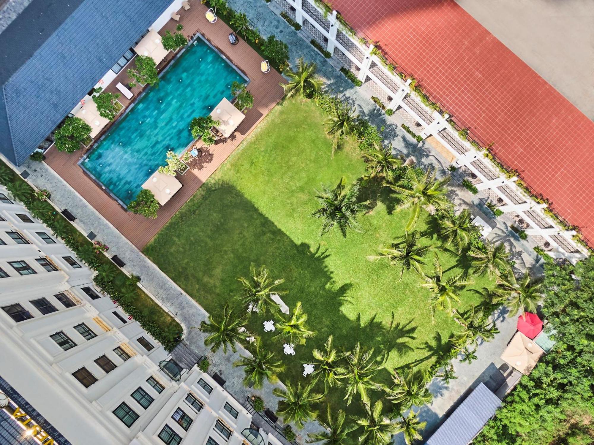 Nesta Hotel Da Nang Exterior photo